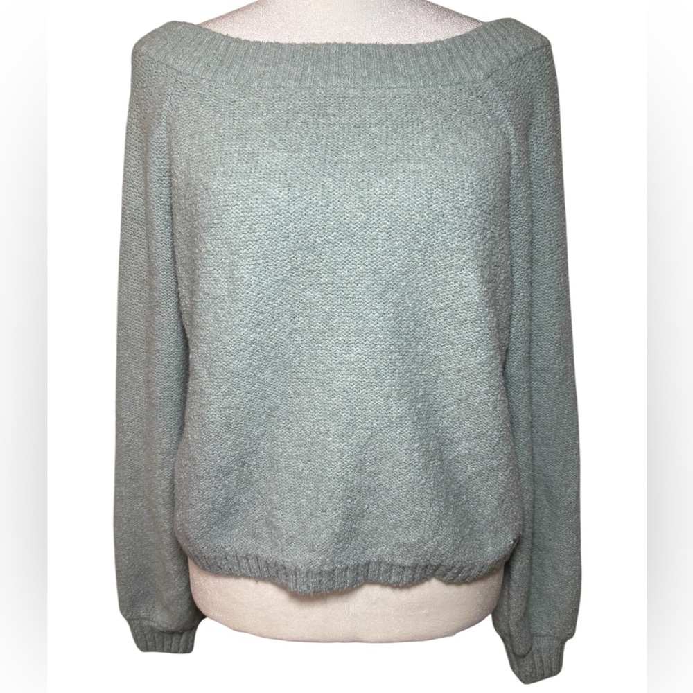 Hollister sweater